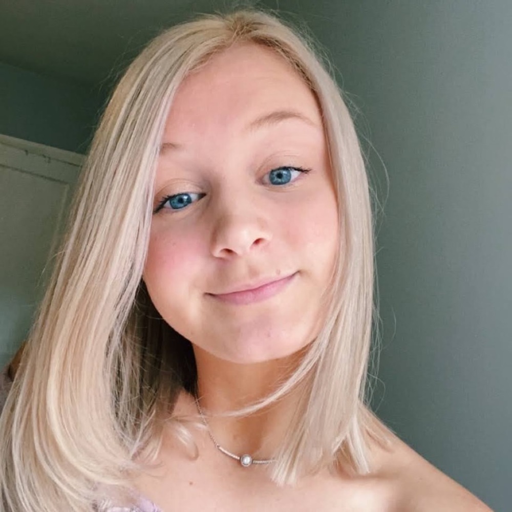 Meet your Posher, Lauren - Picture 1 of 1